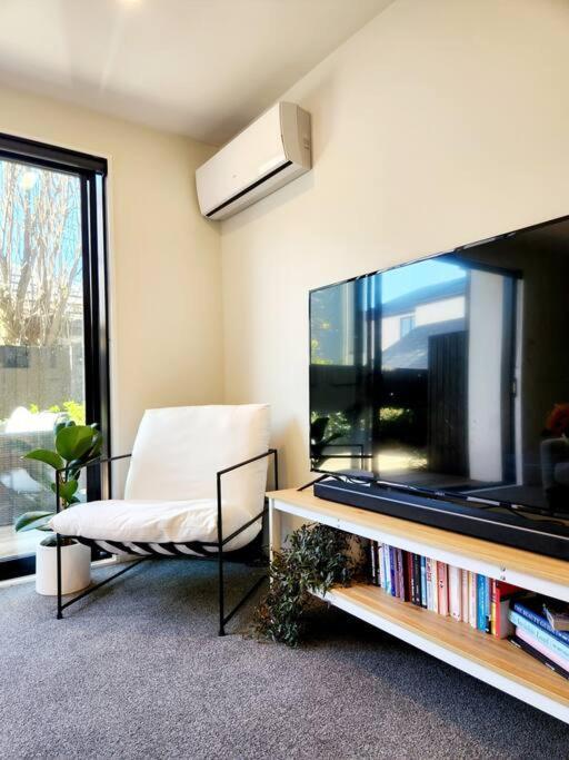 Central Home With Internal Garage - Close To Cbd! Christchurch Exterior foto